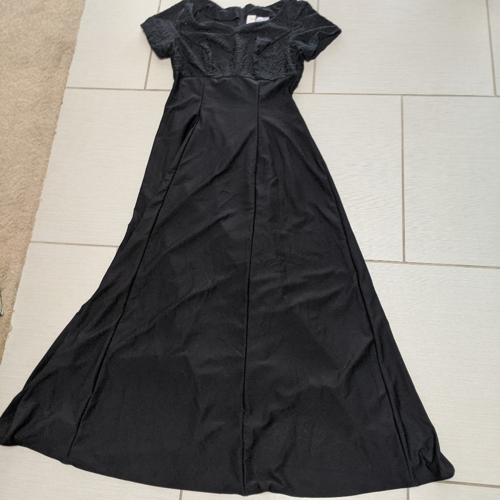 Black, size 10 performance/ formal dress